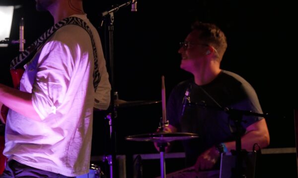 (c) Roberto Bob Motta